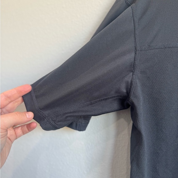 Kathmandu Outdoors Men's Dark Gray Short Sleeve Tee - Picture 7 of 7